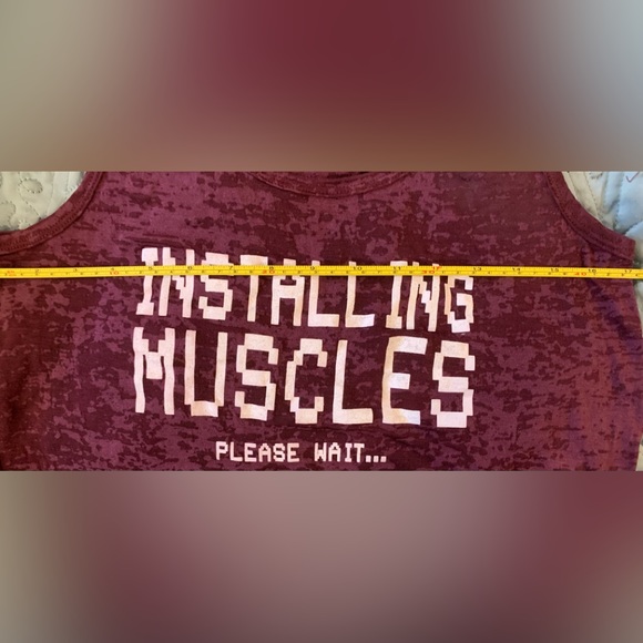 Burgundy exercise tank top. Sz. M - Picture 3 of 3
